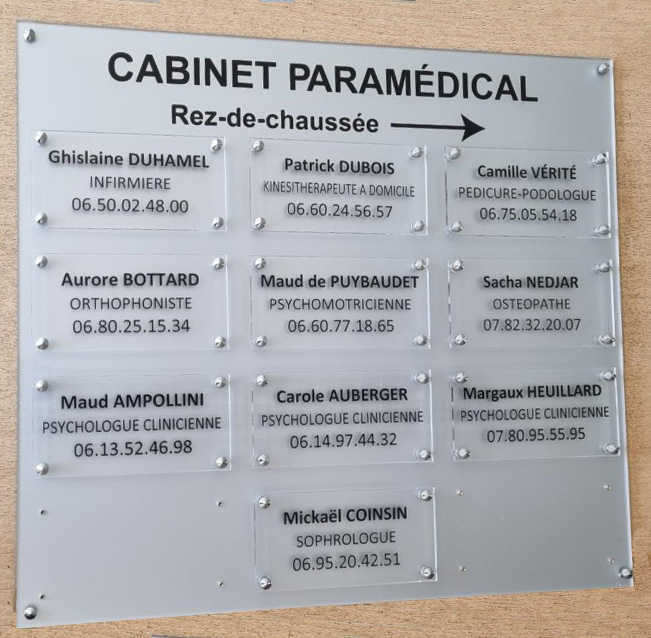 Support plexiglass couleur argent + plaques transparentes