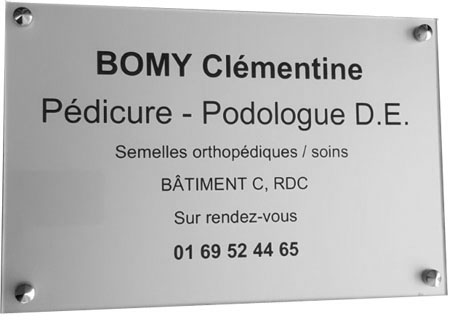 Plaque plexiglass argent gravure noire