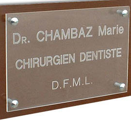 Plaque plexi 30x20 Transparent<br>Gravure dépoli + support Fumé6